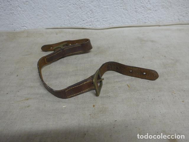 Military Antiques: Antiguo portasable o porta espada de cuero marron, republica y guerra civil, original
