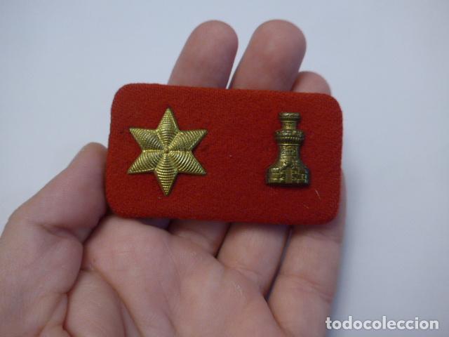 Militaria: Antigua galleta de pecho de guerra civil de alferez de ingenieros, original.