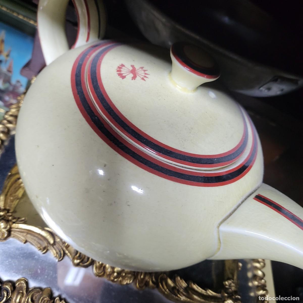 Militaria: Cafetera de Falange - Foto 1