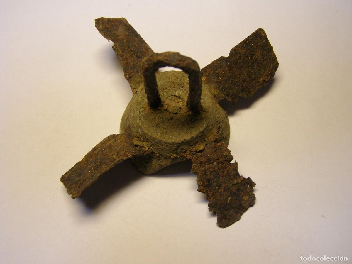 Militaria: H&eacute;lice de seguridad de bomba de aviaci&oacute;n Hispania catalana. Guerra Civil Espa&ntilde;ola.