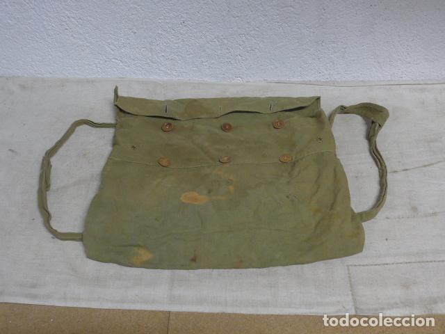Militaria: Antigua bolsa o mochila republicana original de guerra civil.