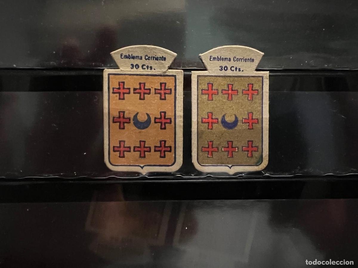 Military Antiques: Emblemas Auxilio Social Cambio de Color