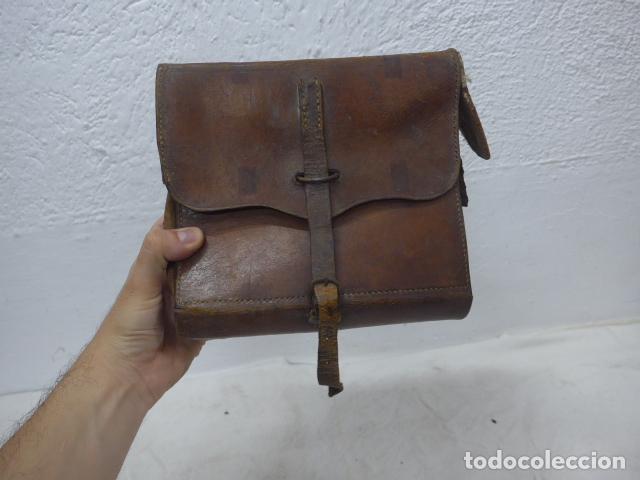 Militaria: Antigua cartuchera rara a identificar, creemos para cargas de demolicion, guerra civil