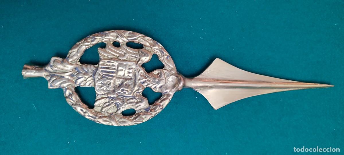 Militaria: Autentica mojarra bronce Falange Guardia de Franco guerra civil