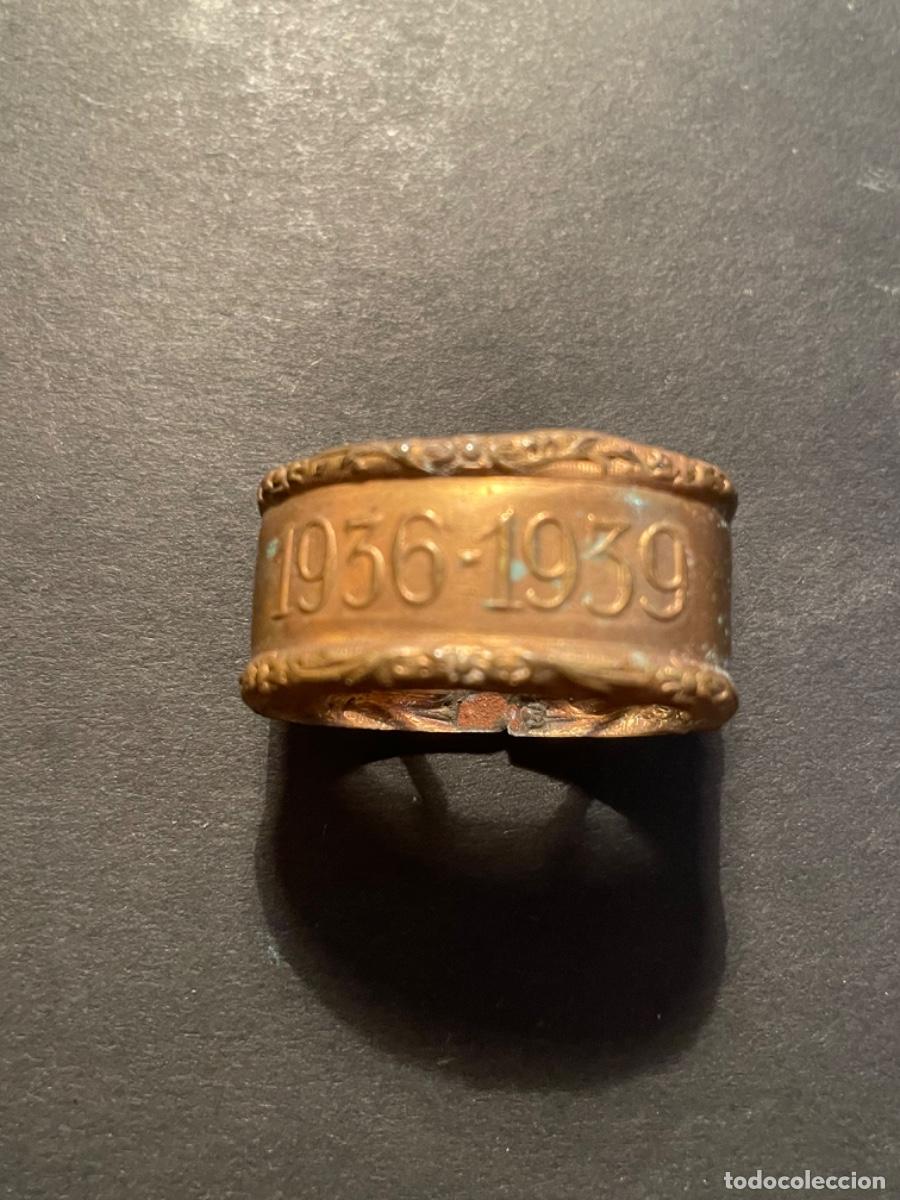 Militaria: GUERRA CIVIL - ANTIGUO PASADOR 1936-1939 DE CORDON O BANDA UNIFORME DE GALA DE LA VICTORIA