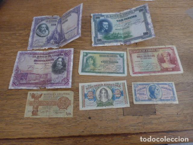 Militaria: Lote de antiguos billetes espa&ntilde;oles de Republica y Guerra civil, salidos de lote militar
