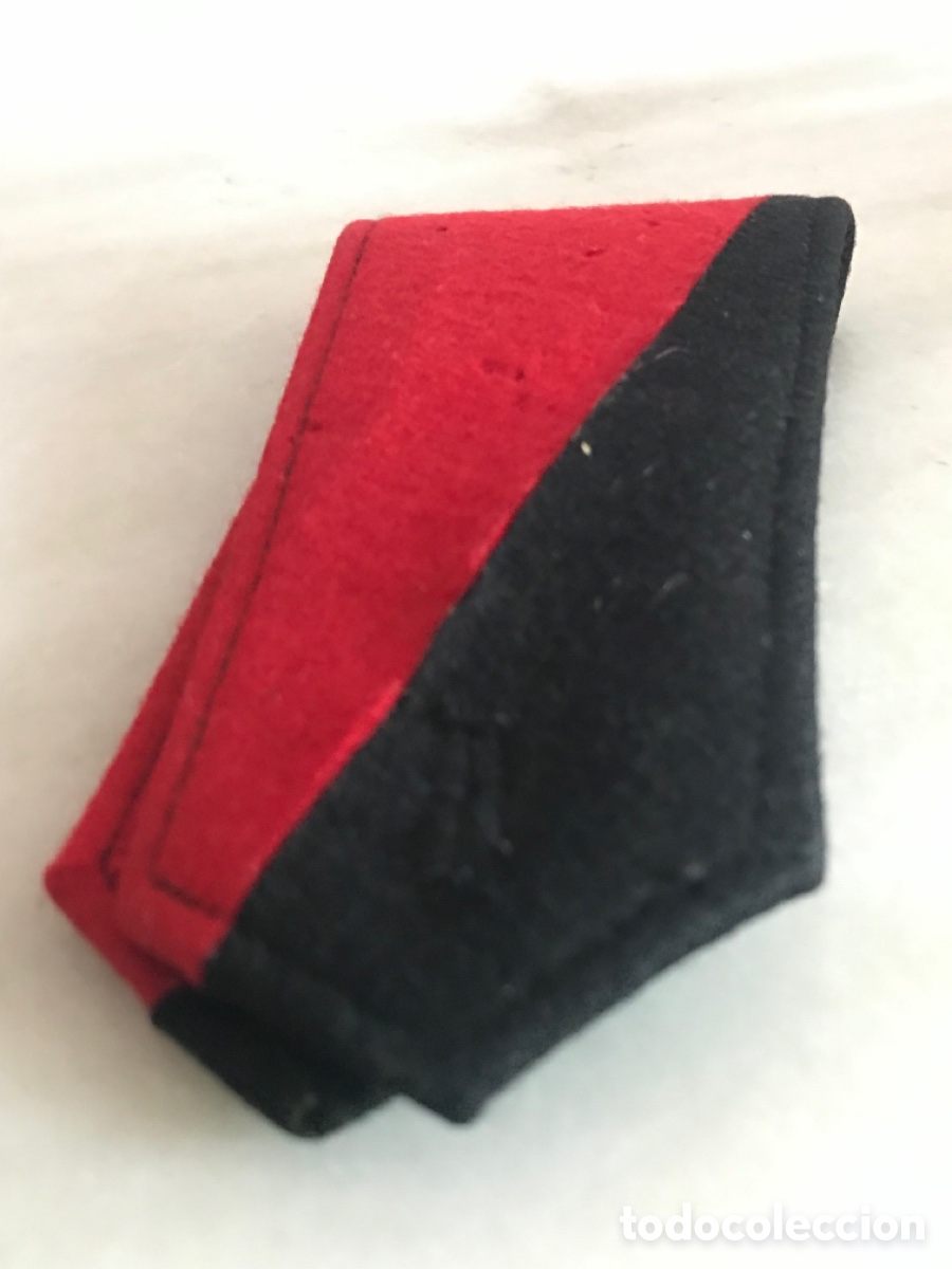 Militaria: Gal&oacute;n de uniforme Falange - Foto 2