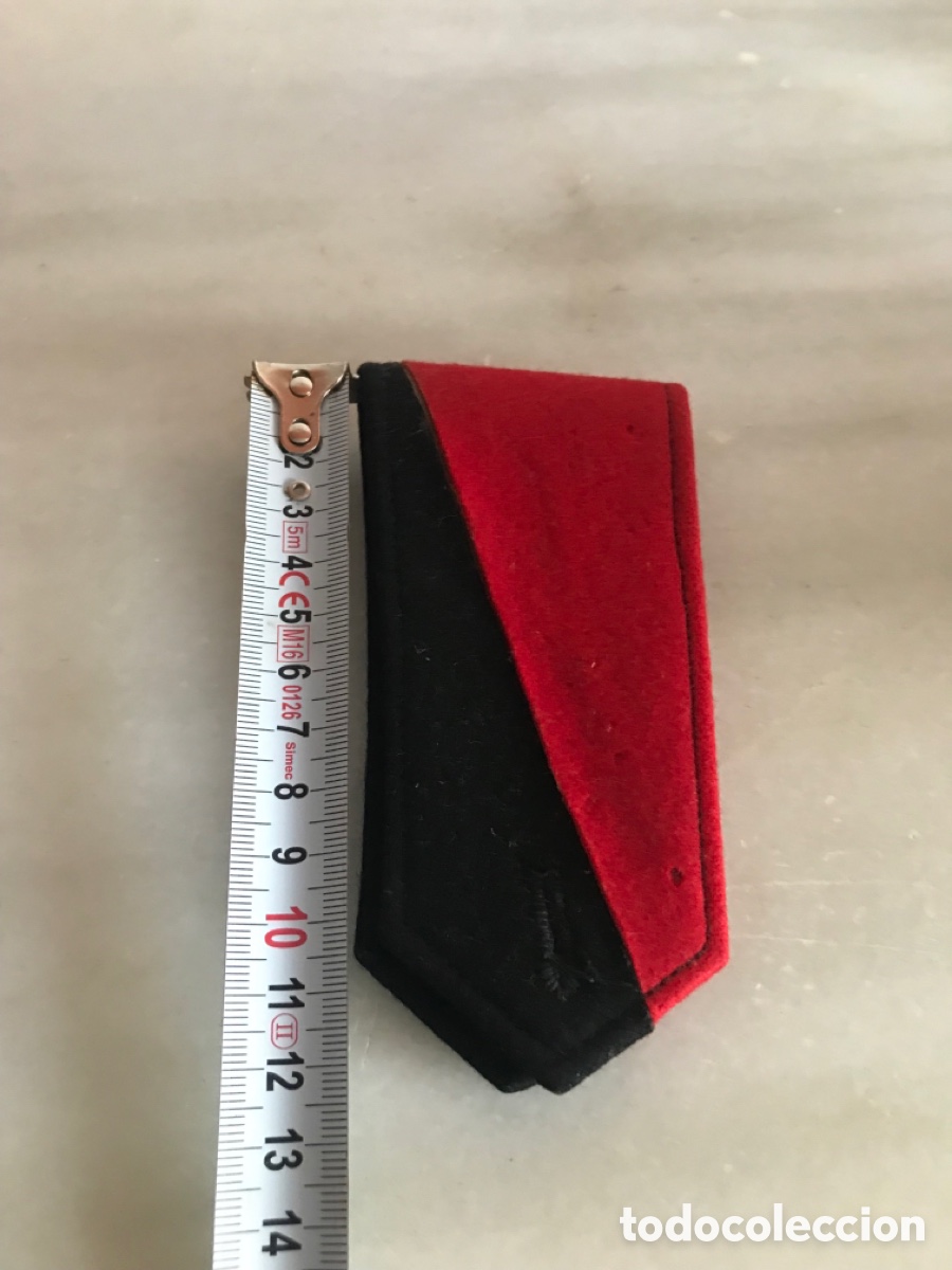Militaria: Gal&oacute;n de uniforme Falange - Foto 3