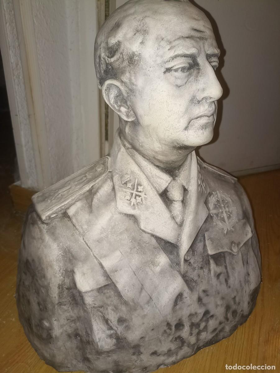 Militaria: Busto de Franco - Foto 1
