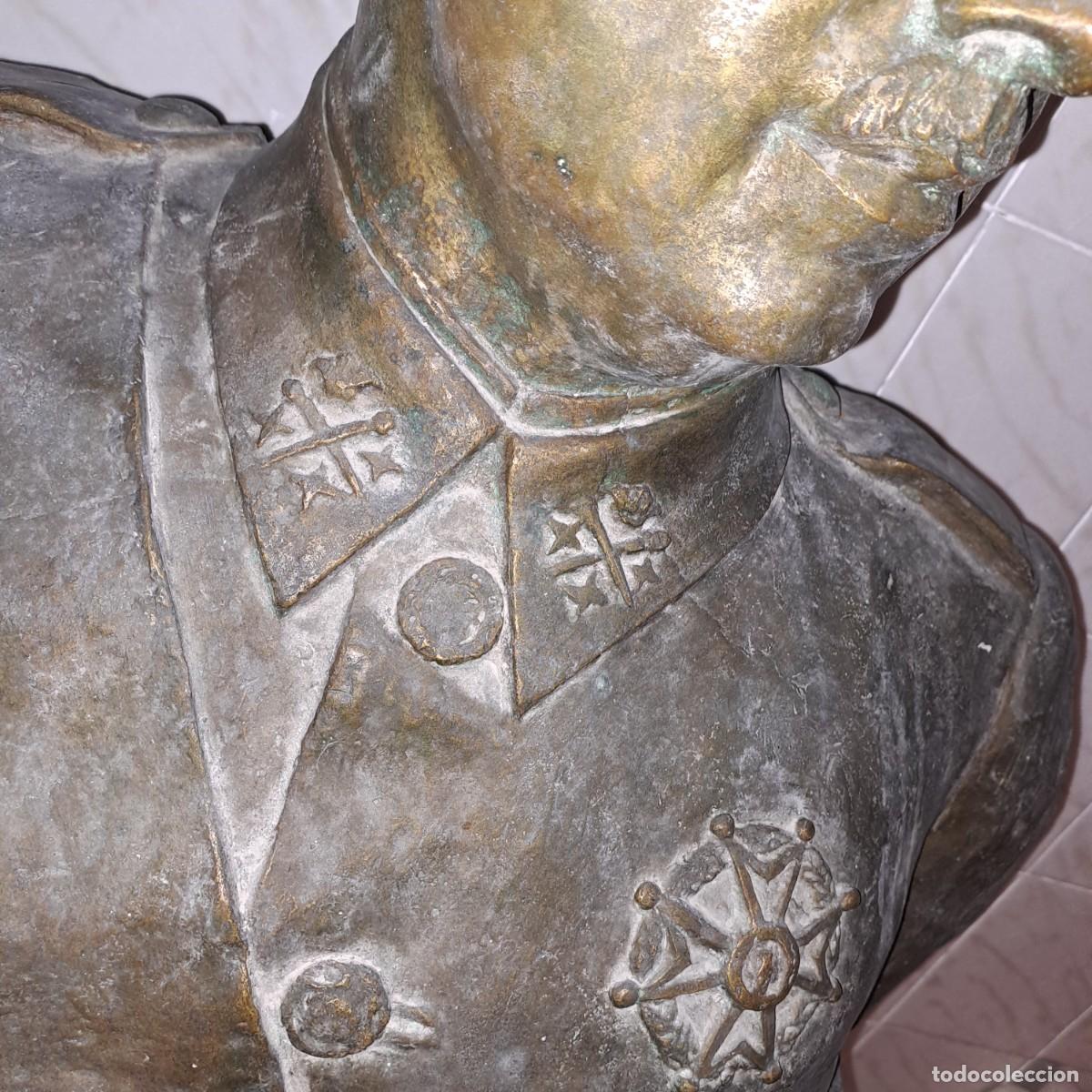 Militaria: Bronce monumental de Franco - Foto 3