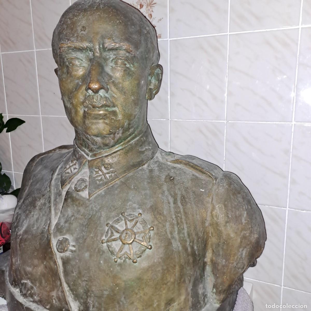 Militaria: Bronce monumental de Franco - Foto 4