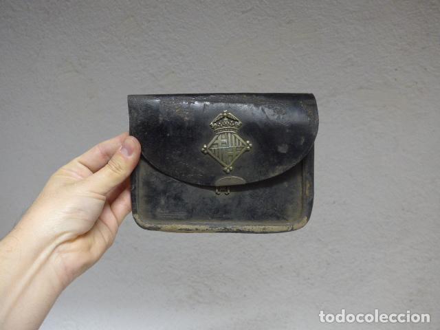Militaria: Antigua cartuchera o cartucherin de la Policia de Barcelona, original. Epoca Republica, Guerra civil