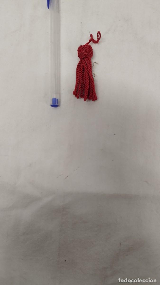 Military Antiques: Antigua borla de gorra o gorrillo,de Guerra civil.Original color rojo