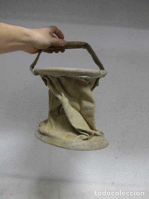 Military Antiques: Antiguo cubo de agua plegable, de tela. Original de guerra civil o II Guerra Mundial ?
