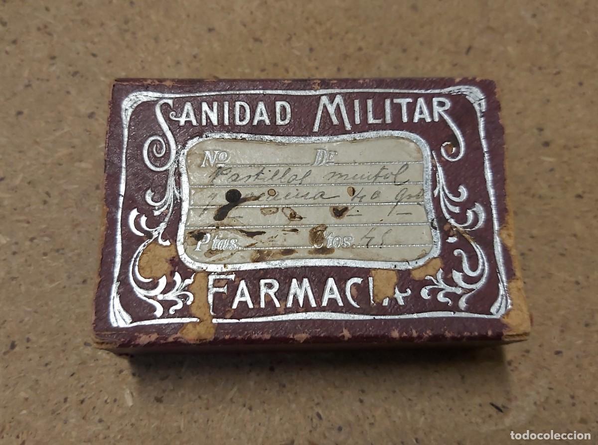 Military Antiques: Caja de cart&oacute;n de Pastillas de Sanidad Militar, mide 8,5 x 6 cm