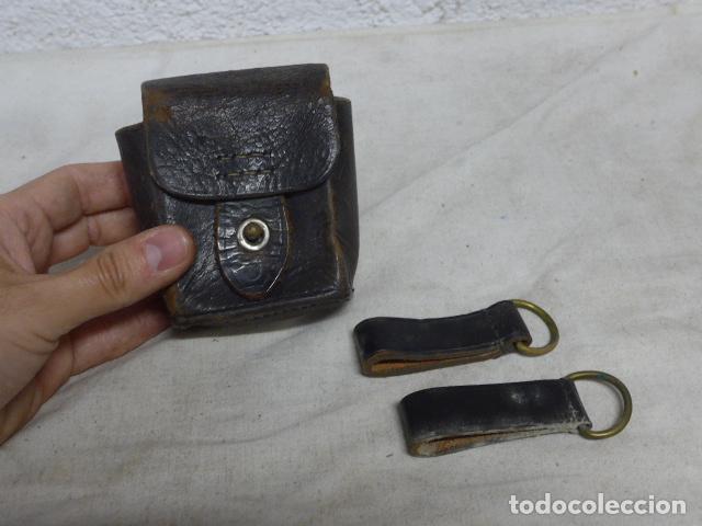 Militaria: Antigua rara peque&ntilde;a cartuchera de cuero negro a identificar, guerra civil ?