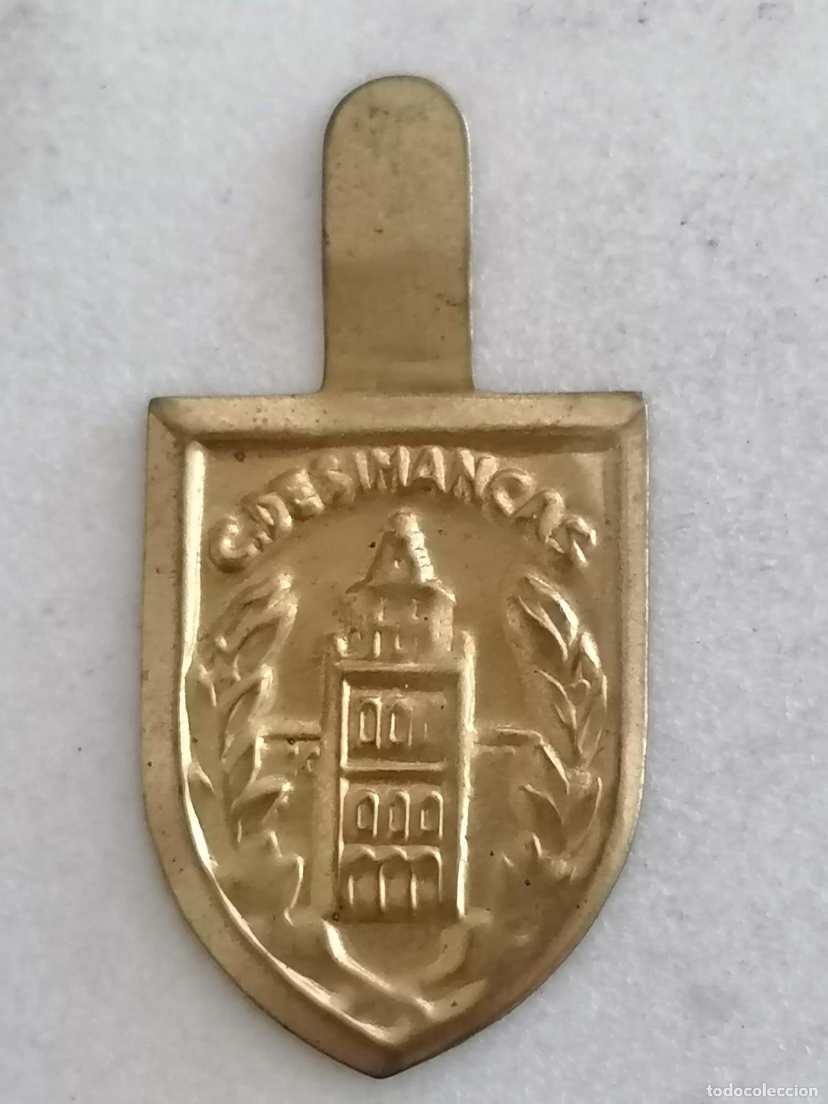 Militaria: EMBLEMA AUXILIO SOCIAL METALICO, CUARTEL DE SIMANCAS