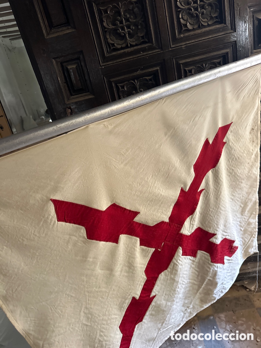 Militaria: Bandera carlista antigua
