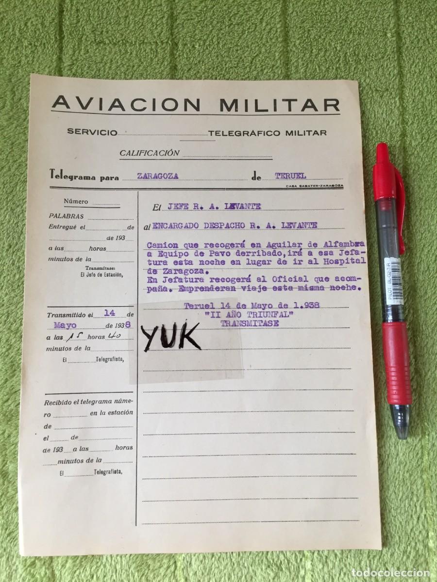 Militaria: AVIACION MILITAR -SE RECOGE A EQUIPO PAVO DERRIBADO EN AGUILAR DE ALFAMBRA... GUERRA CIVIL 14-5-1938