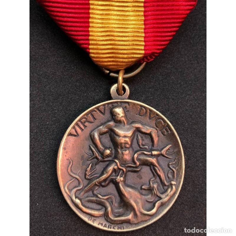 Militaria: Medalla de los legionarios de Roma en la tierra de Espa&ntilde;a