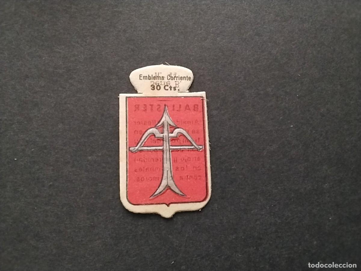 Militaria: Emblema Auxilio Social