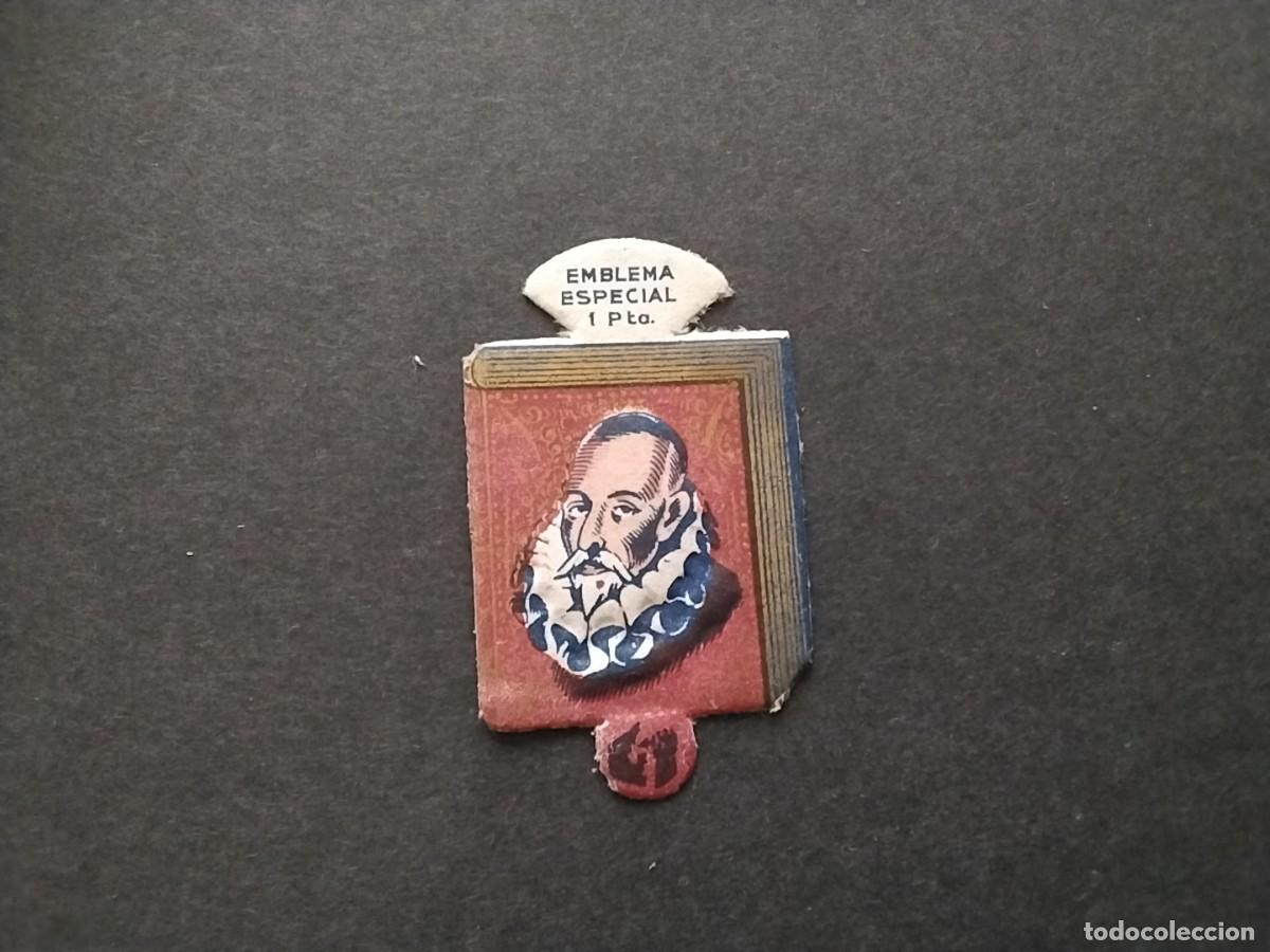 Militaria: Emblema Auxilio Social