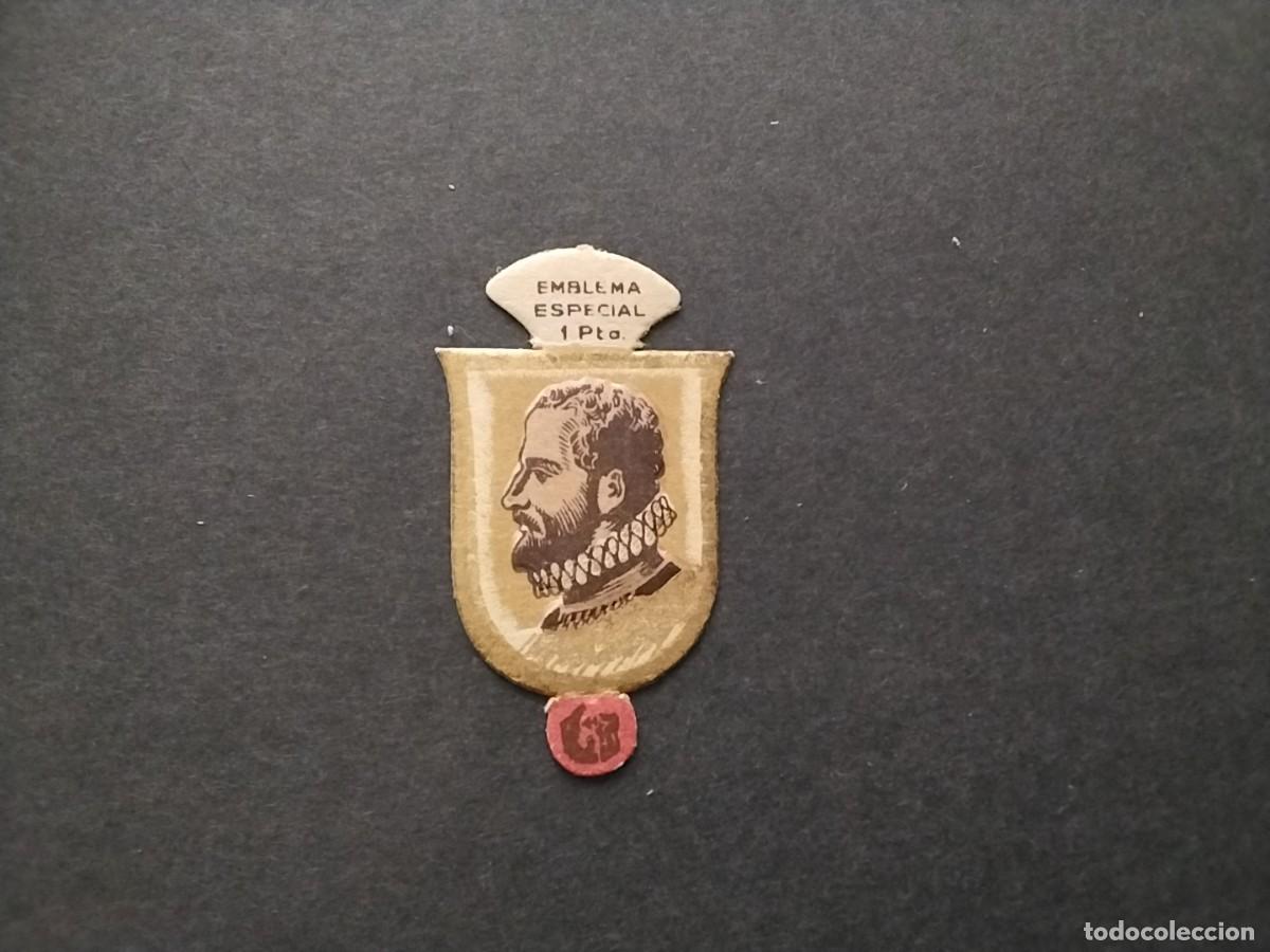 Militaria: Emblema Auxilio Social