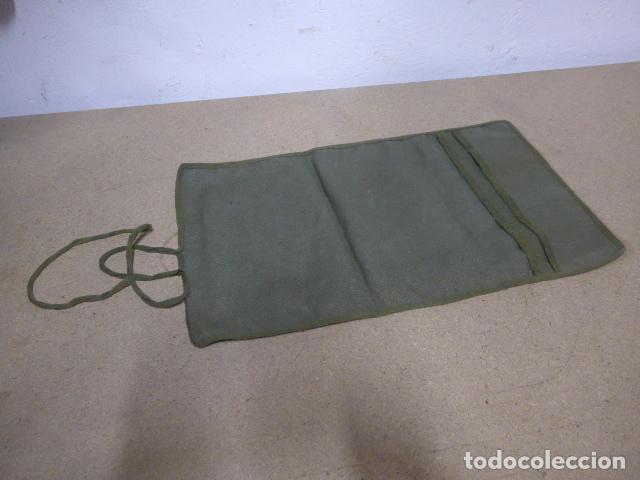 Militaria: Antiguo neceser militar original, guerra civil