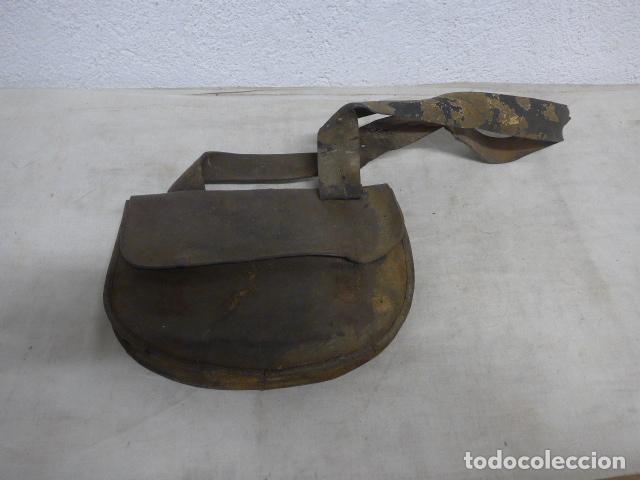 Militaria: Antiguo bolso de costado de artilleria espa&ntilde;ola, Cartera de cuero de Alfonso XIII a Guerra civil