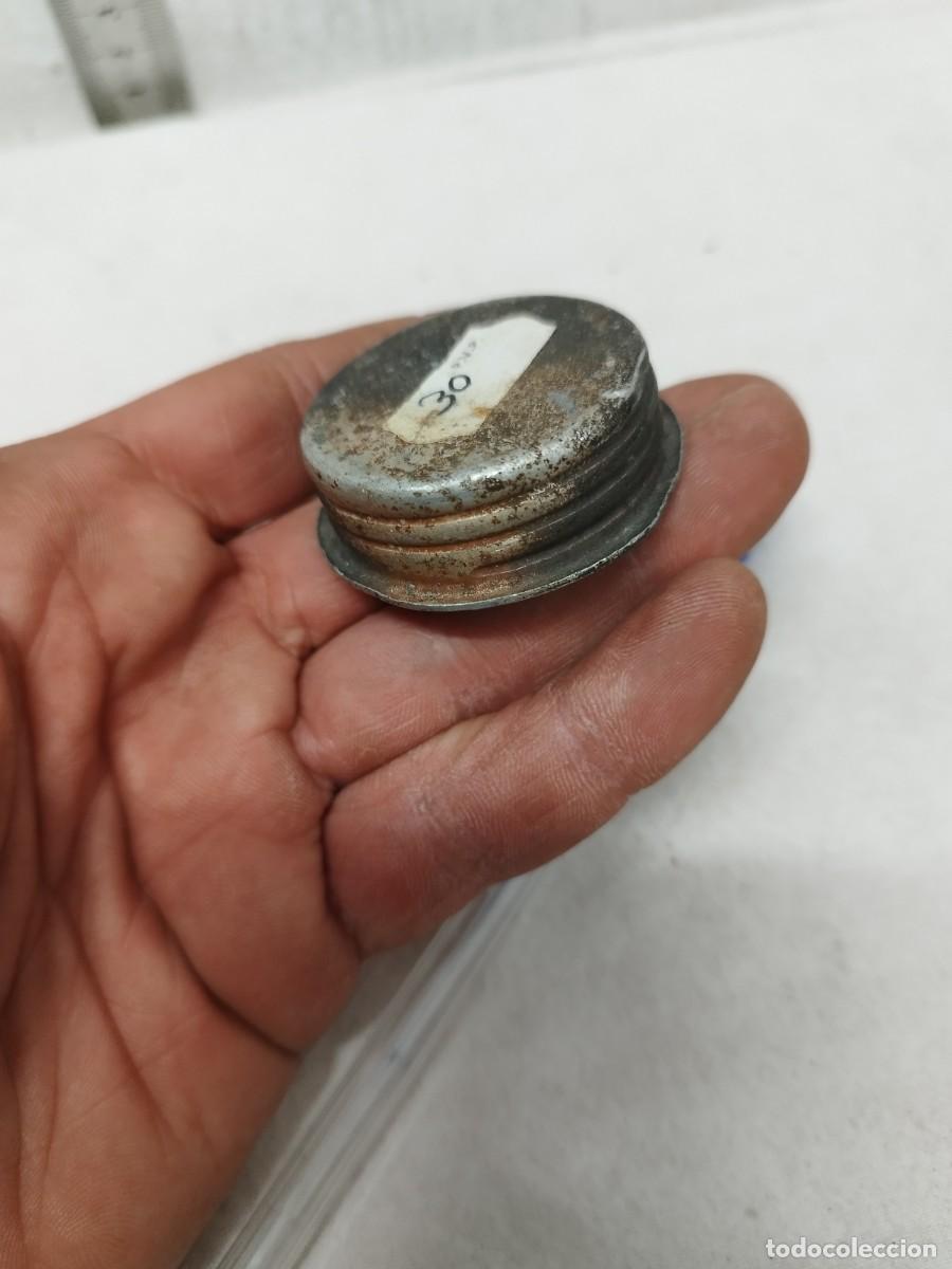 Militaria: Antiguo tapon de mascara de gas, de guerra civil.