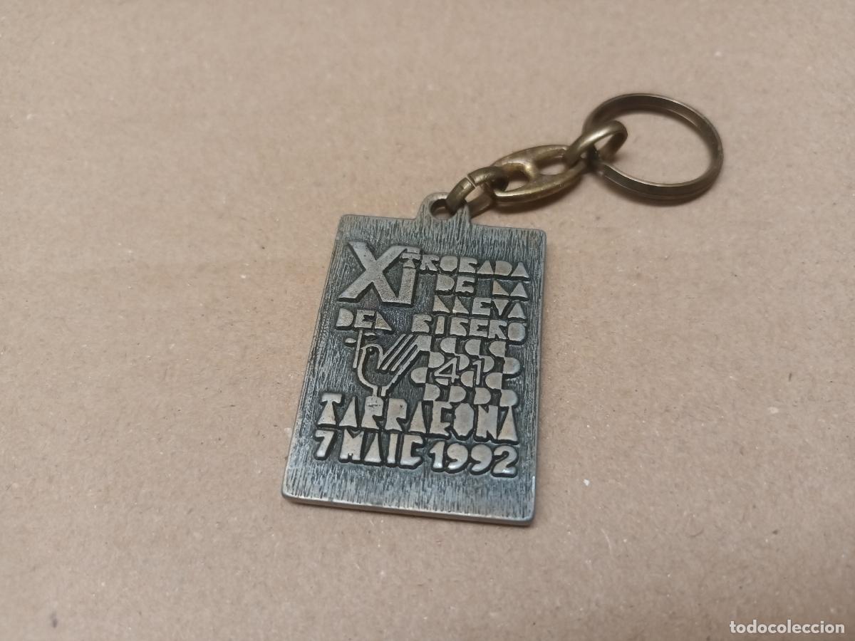 Militaria: LLAVERO TROBADA LLEVA DEL BIBER&Oacute; 41. TARRAGONA 1992. EL NEGRITO Y LA NEGRITA.. GUERA CIVIL
