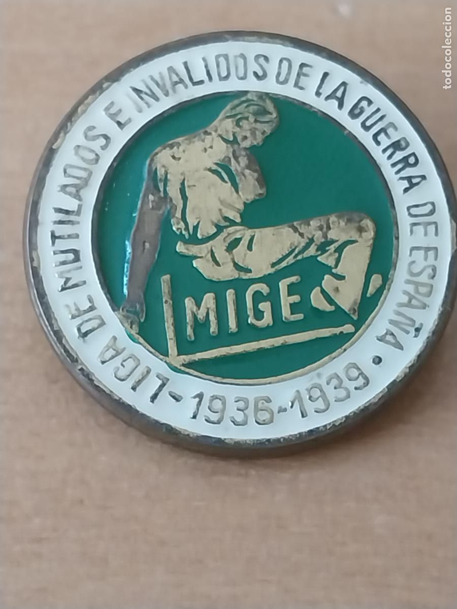 Militaria: 1936 1939 LIGA MUTILADOS E INVALIDOS GUERRA CIVIL ESPA&Ntilde;A . INSIGNIA 1,80CMS ORIGINAL PINTURA LACADA