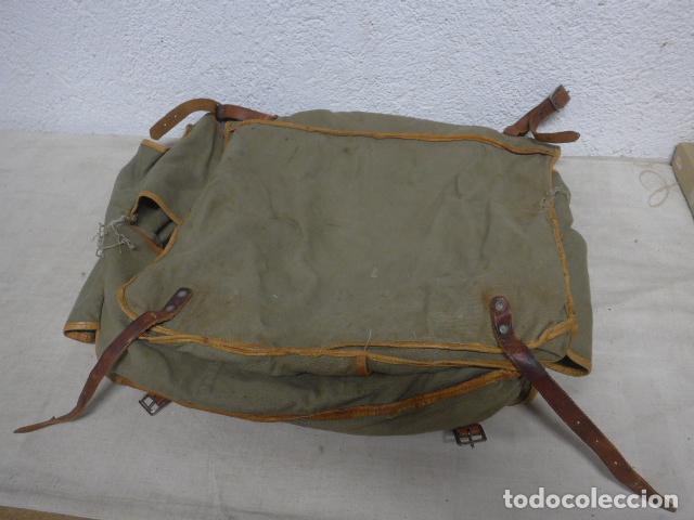 Militaria: Antigua mochila militar espa&ntilde;ola, guerra civil o a&ntilde;os 40.