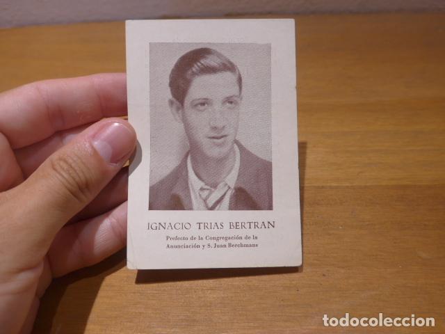 Militaria: Antigua esquela recordatorio de nacional fusilado en Barcelona en 1938, original. Guerra Civil