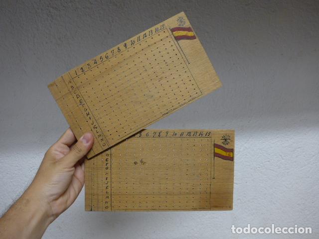 Militaria: Lote 2 tablero de juego de madera de Falange fechados en enero 1940. Tipo hundir la flota. Juguete