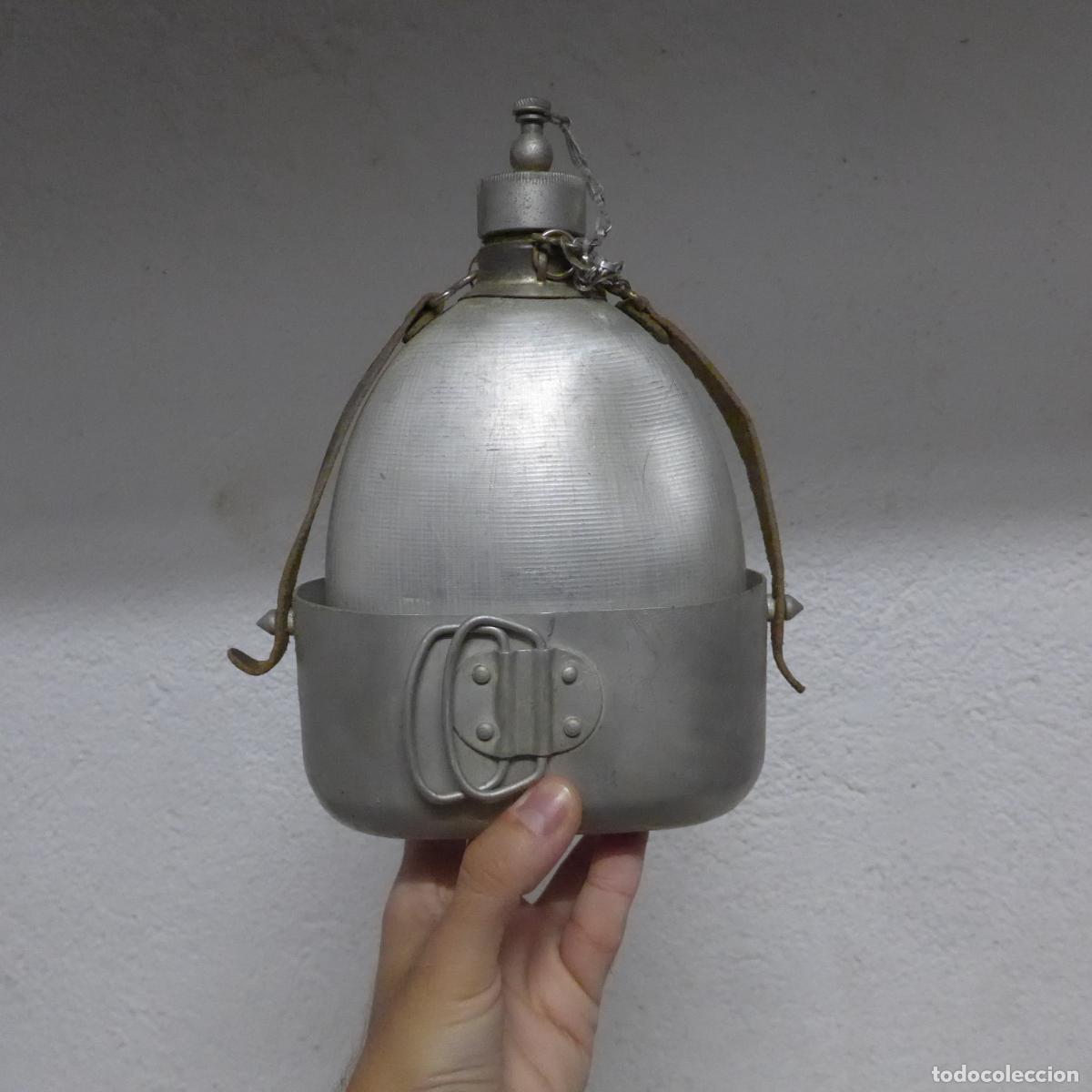 Military Antiques: Antigua cantimplora tipo guerra civil o a&ntilde;os 40. Cazo o marmita creo que no es la suya de origen.