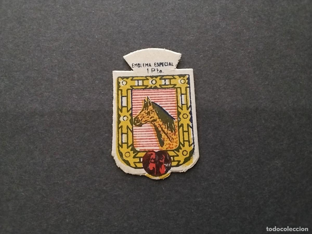 Militaria: Emblema auxilio social - Foto 1