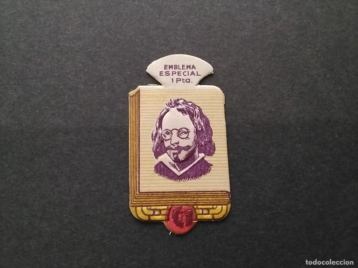 Militaria: Emblema auxilio social