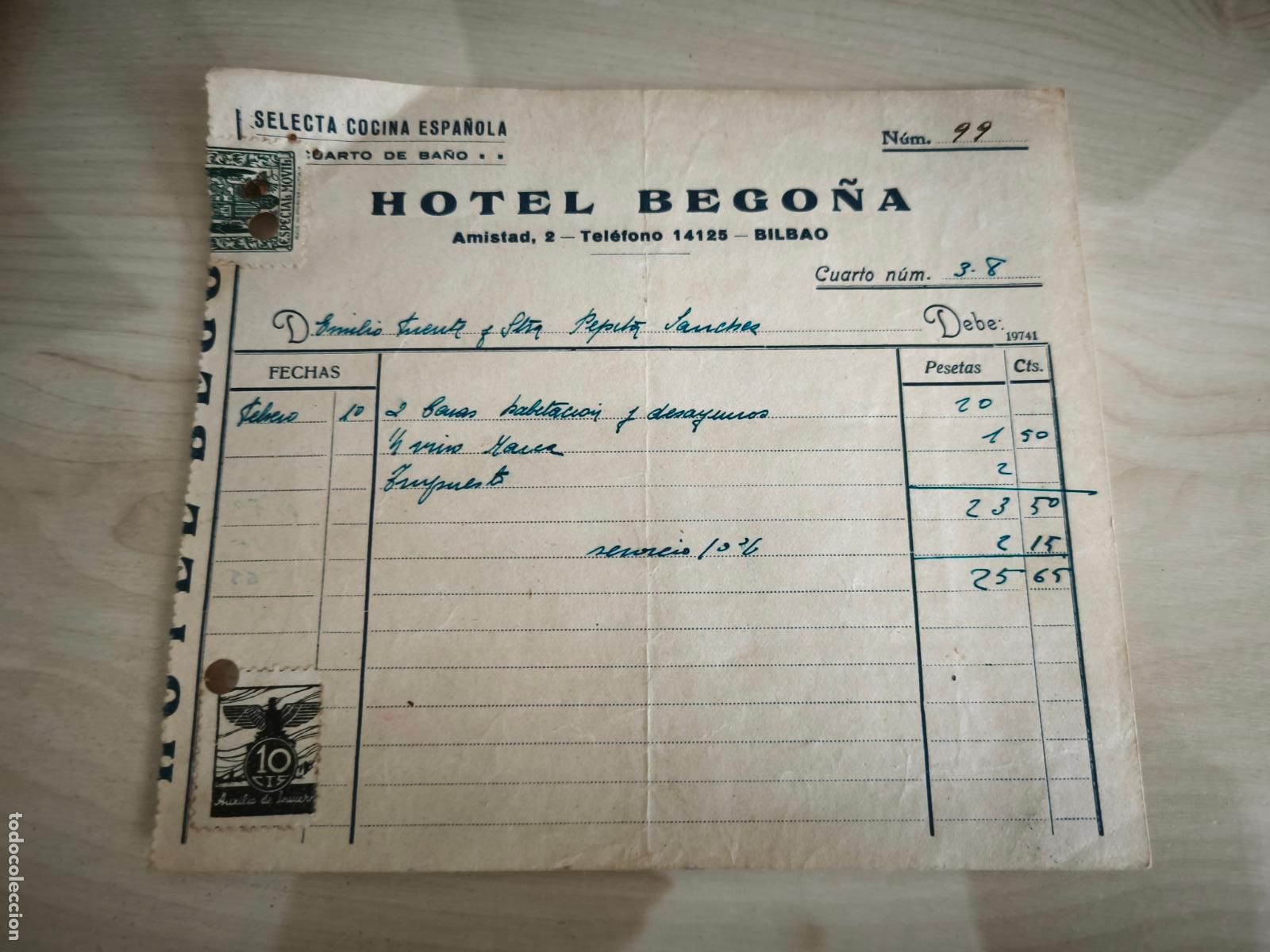 Militaria: Factura Hotel Bego&ntilde;a de Bilbao de 1939. Sello Auxilio de Invierno