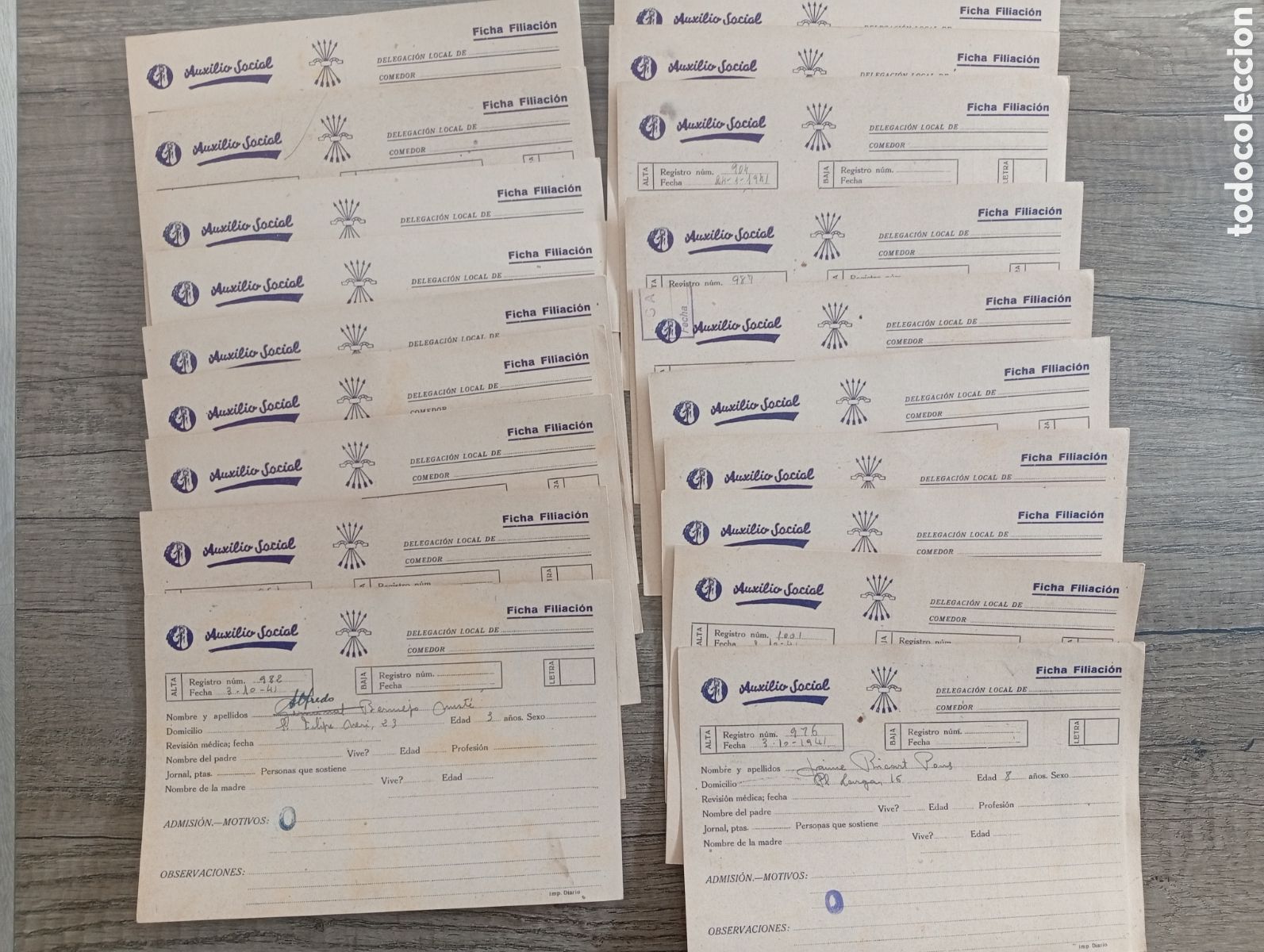Militaria: Lotazo 20 carnets fichas de afiliaci&oacute;n Falange auxilio social guerra civipalencia.falangista.seccion