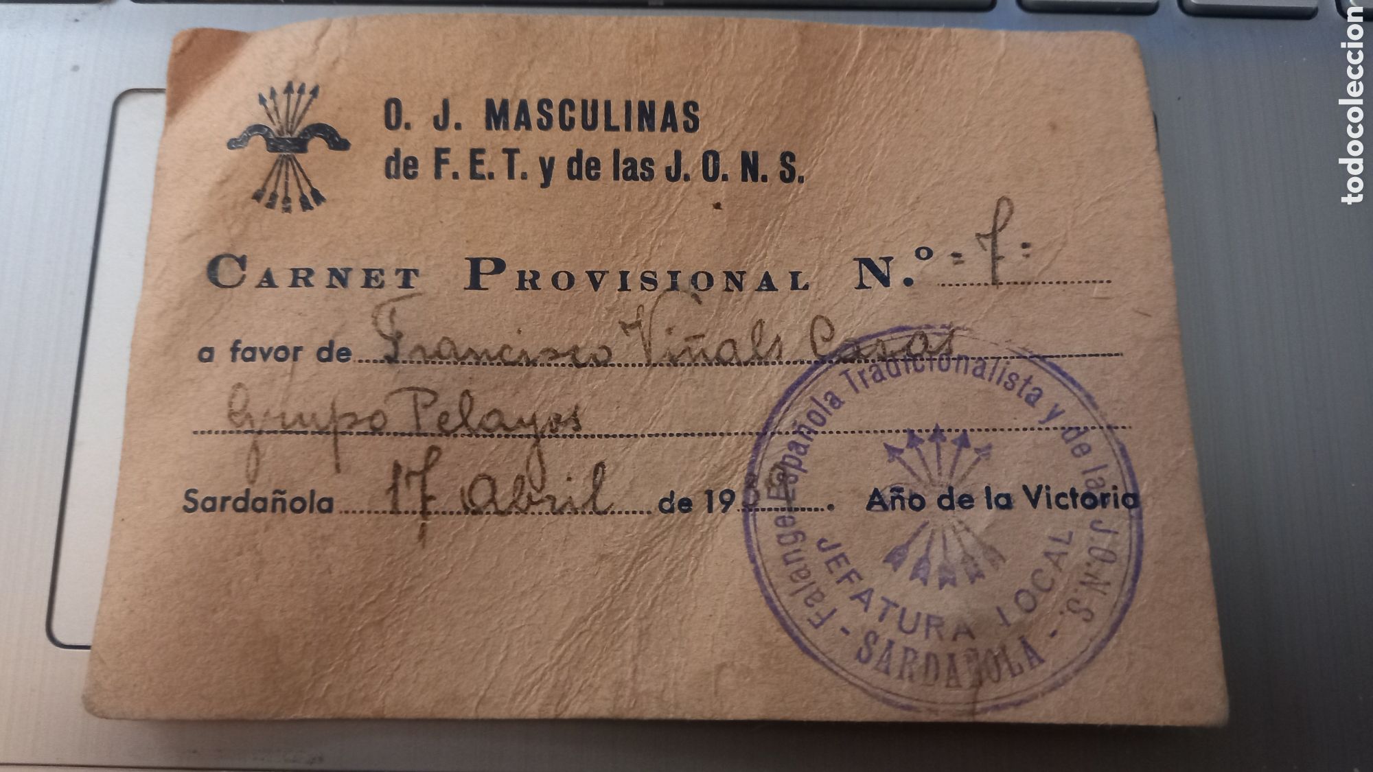 Militaria: Carnet provisional OJ Masculinas de FET y de las JONS. Grupo Pelayos. Sarda&ntilde;ola 1939