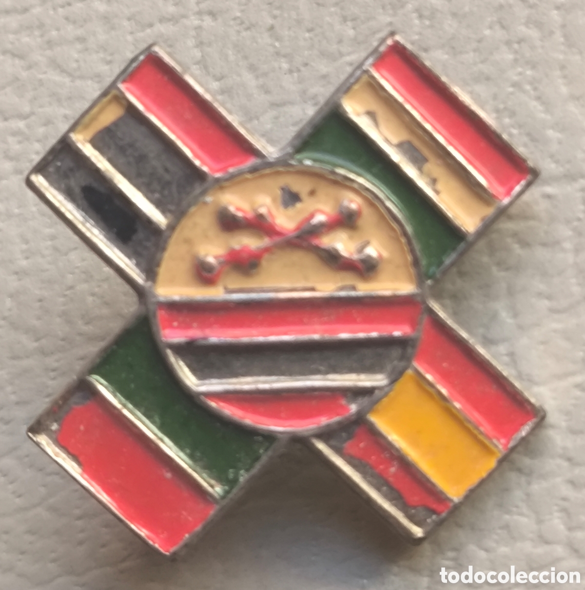 Militaria: ESPA&Ntilde;A GUERRA CIVIL INSIGNIA PATRI&Oacute;TICA BANDO NACIONAL C. 1937