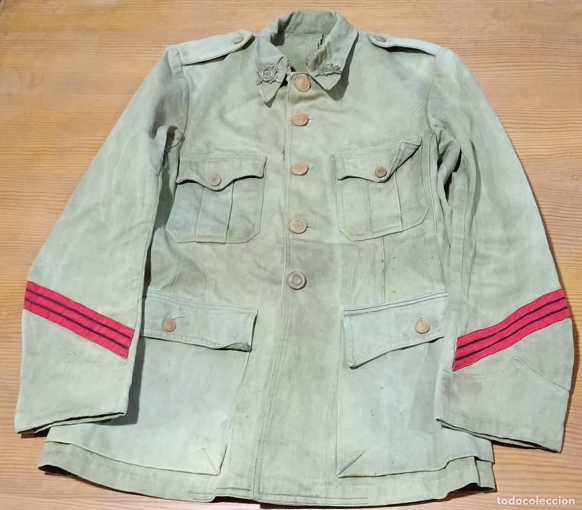 Militaria: Guerrera de cabo de infanter&iacute;a. Guerra civil y primera posguerra.4 bolsillos.