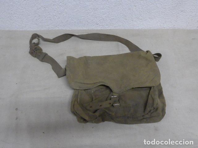 Militaria: Antiguo macuto militar a identificar, tipo guerra civil.