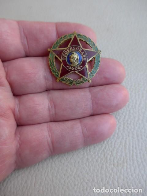Militaria: ANTIGUO EMBLEMA PROFESORADO MILITAR DE LA REPUBLICA - GUERRA CIVIL