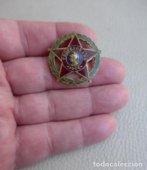 Militaria: ANTIGUO EMBLEMA PROFESORADO MILITAR DE LA REPUBLICA - GUERRA CIVIL