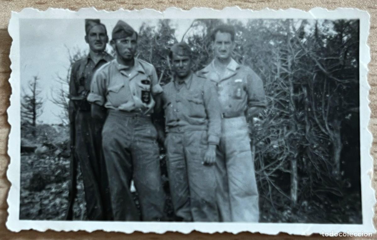 Militaria: FOTOGRAFIA PLENA GUERRA CIVIL, MILITARES NACIONALES EN LA POSICION &rdquo;HERAS BAJAS&rdquo; BEZAS FRENTE DE T