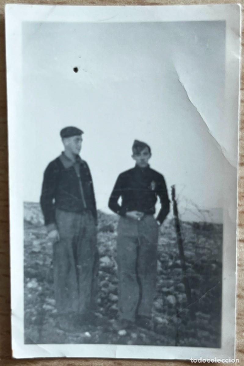 Militaria: FOTOGRAFIA PLENA GUERRA CIVIL, MILITARES NACIONALES DE LA COMPA&Ntilde;IA EN LA POSICION &rdquo;HERAS BAJAS&rdquo; BEZA