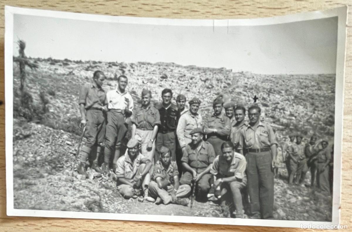 Militaria: FOTOGRAFIA PLENA GUERRA CIVIL, MILITARES NACIONALES EN EL FRENTE DE TERUEL, 1938, TAMA&Ntilde;O POSTAL MIDE