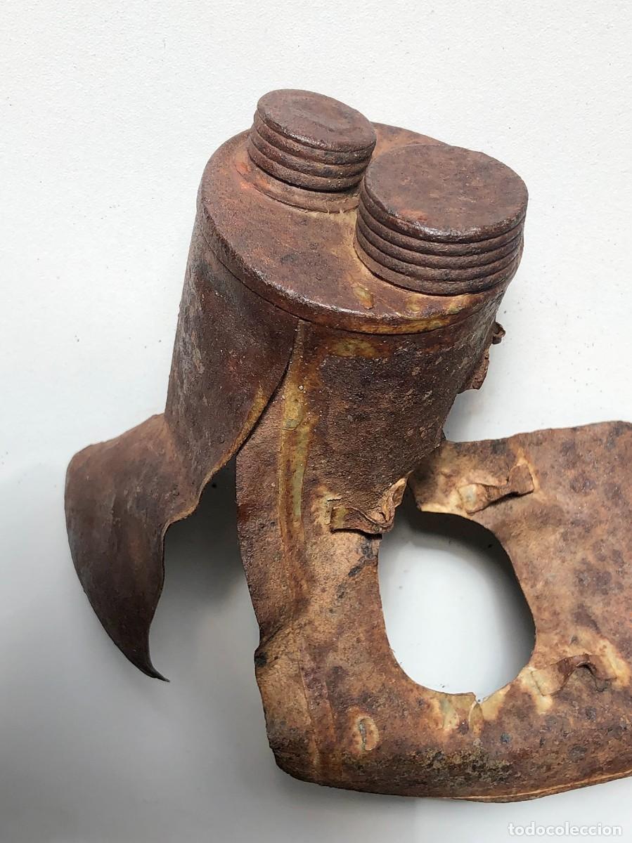 Militaria: Lote Recuperaci&oacute;n. Frente de Guadalajara. Guerra Civil Espa&ntilde;ola. Restos Lafitte Vac&iacute;a Deflagrada